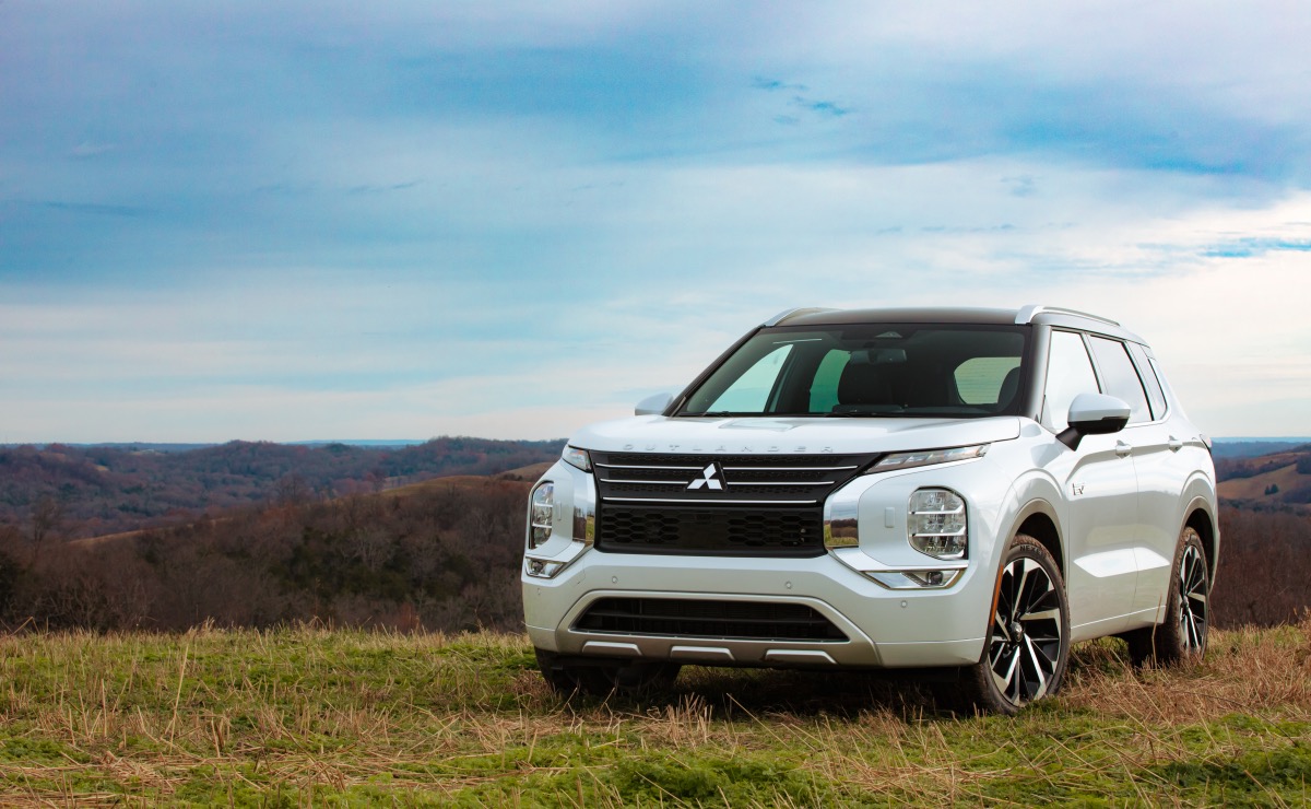 Federal iZEV incentive claims hit highest levels of 2024 as Tesla still